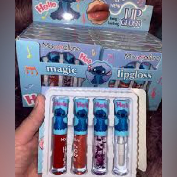 LILO & STITCH Magic long‎ lasting LIP GLOSS 1 box of 4 - Picture 3 of 4